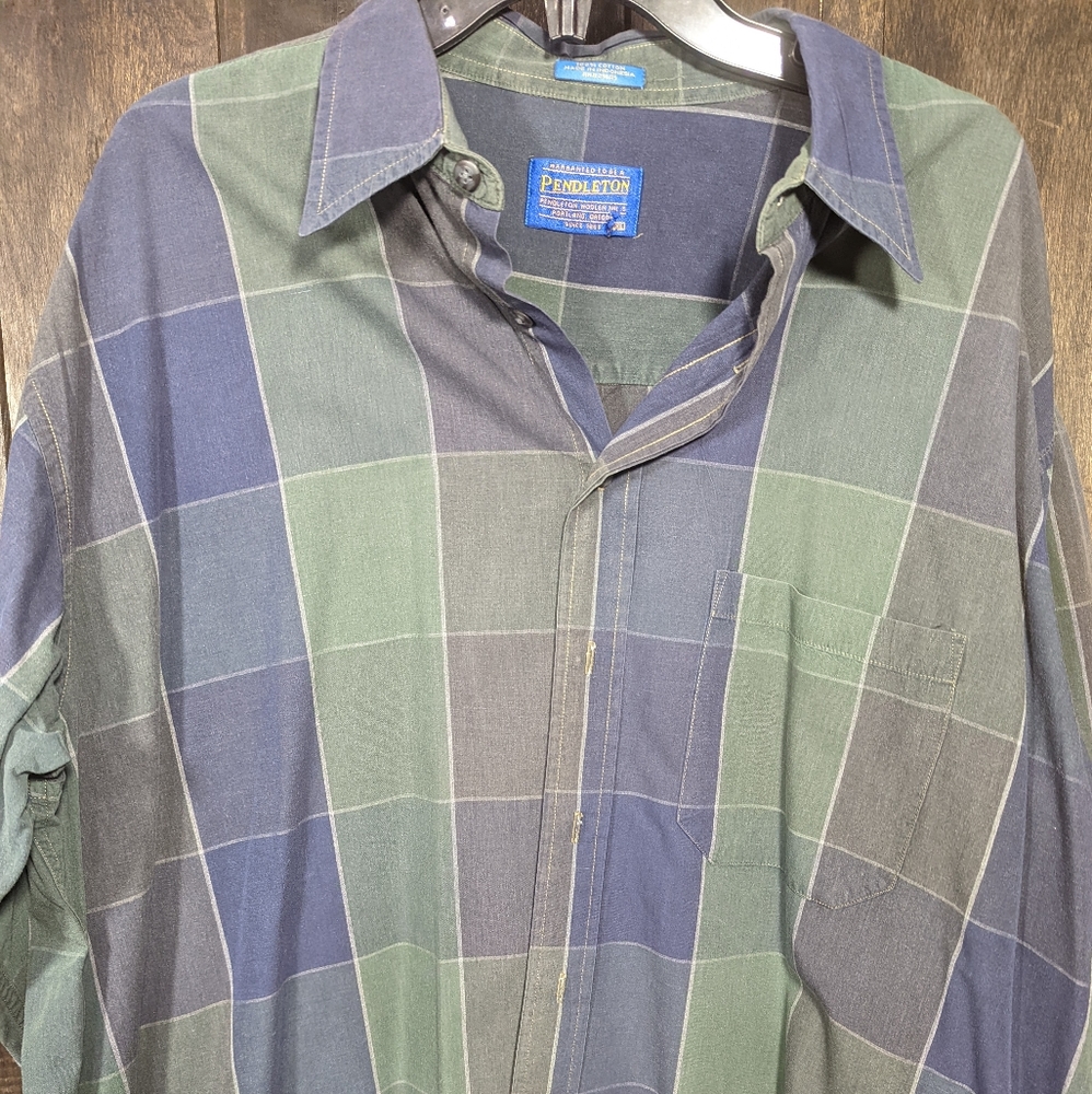 Pendleton 100% cotton casual dress shirt